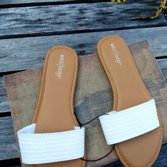 Westloop White Sandals - Picture 2 of 8